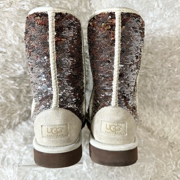 UGG Classic Short Sparkle Sequin Boots Gold Silver Reversible Size 7 - Picture 8 of 8